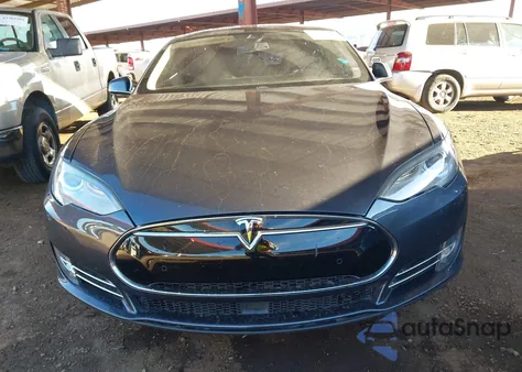 2015 Tesla Model S 85D/P85D z USA, uszkodzony, nr VIN 5YJSA1H40FF096760